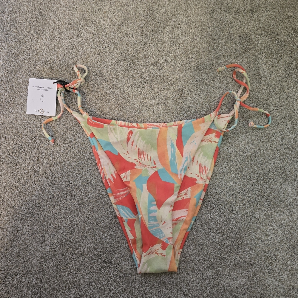 NWT Skatie bottoms